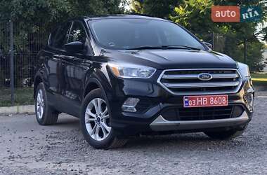Внедорожник / Кроссовер Ford Escape 2016 в 