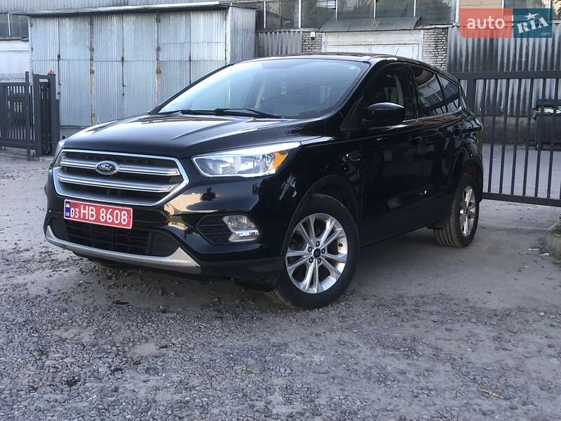 Внедорожник / Кроссовер Ford Escape 2016 в Львове