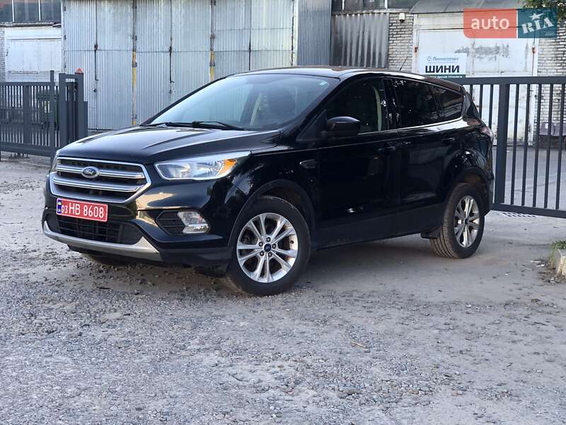 Внедорожник / Кроссовер Ford Escape 2016 в Львове