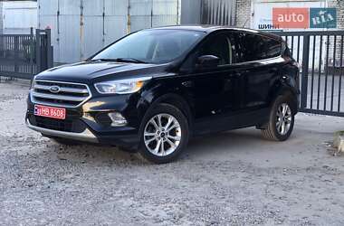 Внедорожник / Кроссовер Ford Escape 2016 в 