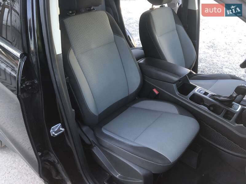 Внедорожник / Кроссовер Ford Escape 2016 в Львове