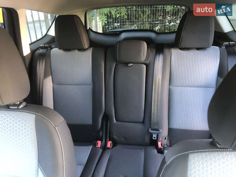 Внедорожник / Кроссовер Ford Escape 2016 в Львове
