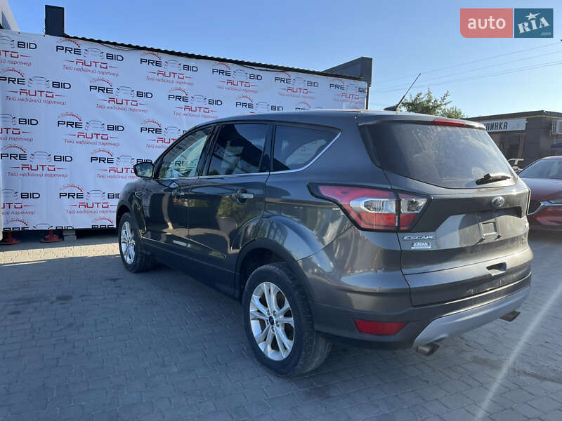 Внедорожник / Кроссовер Ford Escape 2016 в Львове