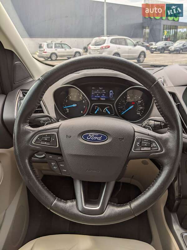 Внедорожник / Кроссовер Ford Escape 2016 в Киеве фото 10 Внедорожник / Кроссовер Ford Escape 2016 в Киеве