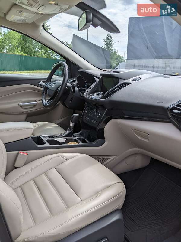 Внедорожник / Кроссовер Ford Escape 2016 в Киеве фото 13 Внедорожник / Кроссовер Ford Escape 2016 в Киеве