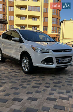Позашляховик / Кросовер Ford Escape 2015 в Ізмаїлі