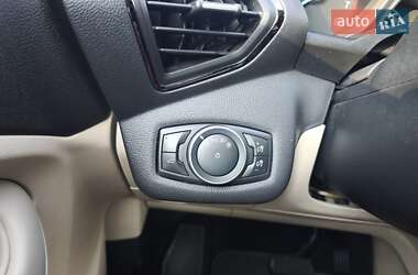 Внедорожник / Кроссовер Ford Escape 2017 в 