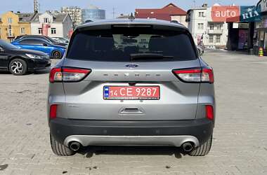 Внедорожник / Кроссовер Ford Escape 2021 в 