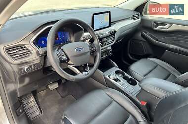 Внедорожник / Кроссовер Ford Escape 2021 в 