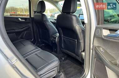 Внедорожник / Кроссовер Ford Escape 2021 в 