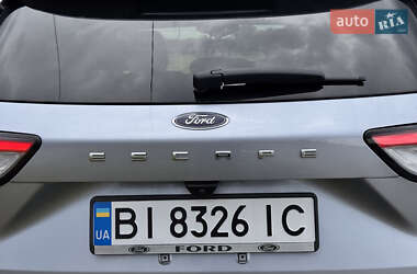 Внедорожник / Кроссовер Ford Escape 2021 в 