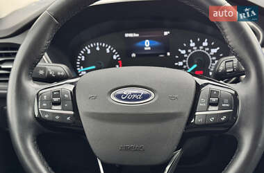 Внедорожник / Кроссовер Ford Escape 2021 в 