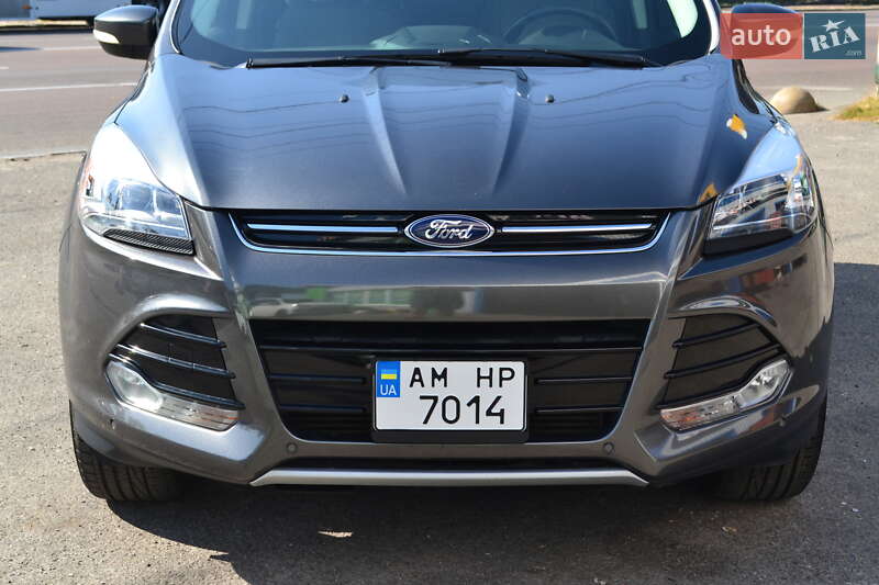 Внедорожник / Кроссовер Ford Escape 2015 в Житомире