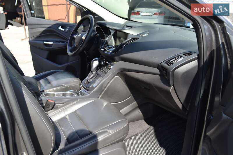Внедорожник / Кроссовер Ford Escape 2015 в Житомире