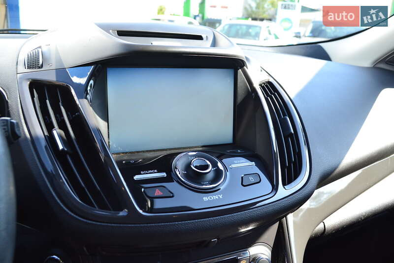Внедорожник / Кроссовер Ford Escape 2015 в Житомире