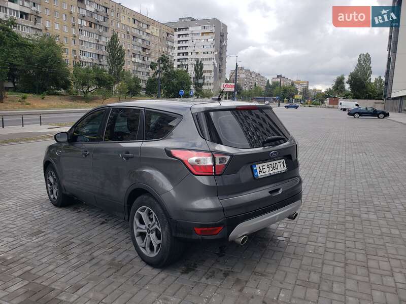 Внедорожник / Кроссовер Ford Escape 2018 в Днепре