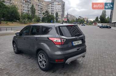 Внедорожник / Кроссовер Ford Escape 2018 в 