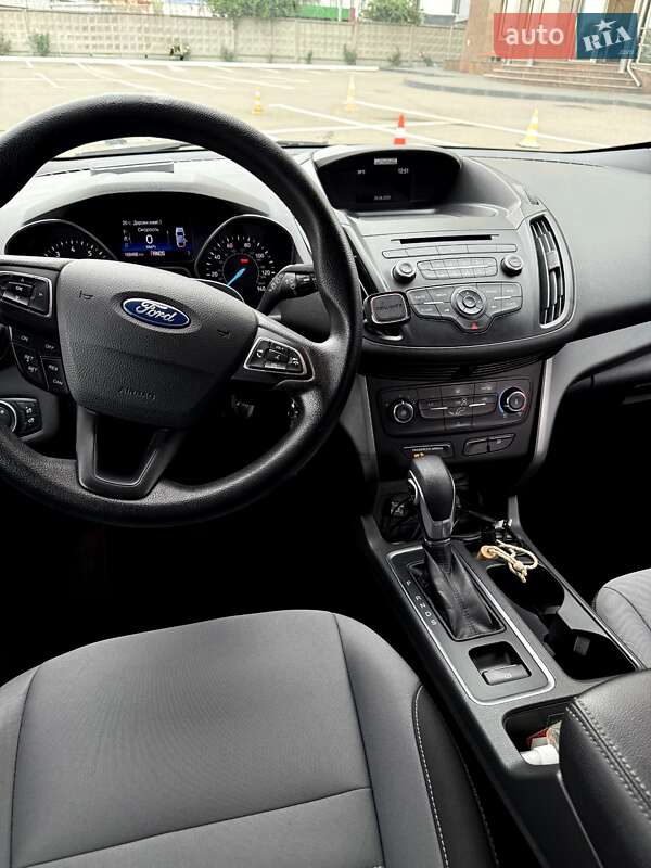 Внедорожник / Кроссовер Ford Escape 2016 в Киеве