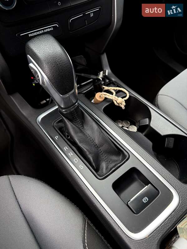 Внедорожник / Кроссовер Ford Escape 2016 в Киеве