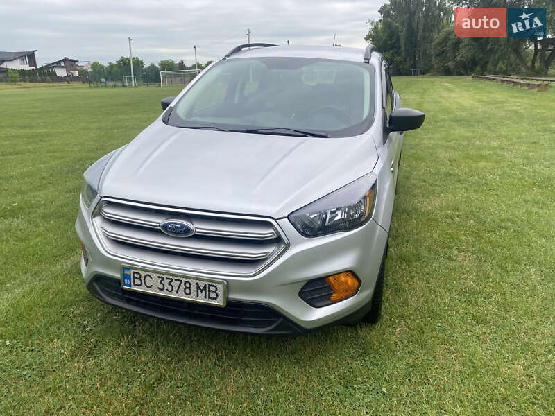 Внедорожник / Кроссовер Ford Escape 2018 в Львове