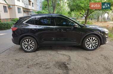 Внедорожник / Кроссовер Ford Escape 2020 в 