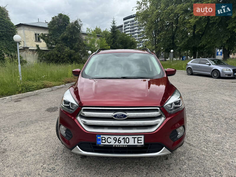 Внедорожник / Кроссовер Ford Escape 2018 в Львове