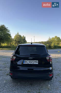 Внедорожник / Кроссовер Ford Escape 2016 в 