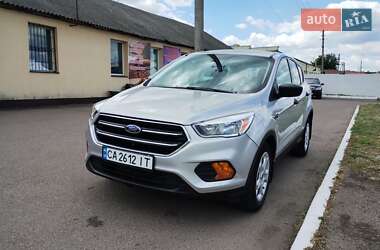 Позашляховик / Кросовер Ford Escape 2016 в 