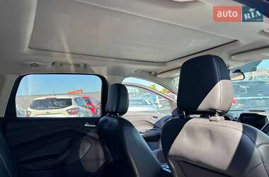 Внедорожник / Кроссовер Ford Escape 2018 в 