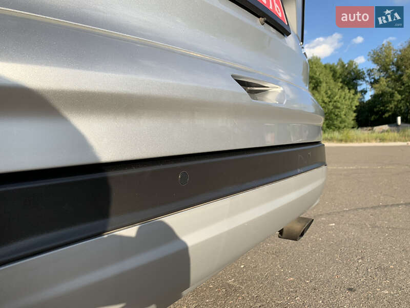 Внедорожник / Кроссовер Ford Escape 2018 в Киеве