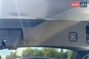 Позашляховик / Кросовер Ford Escape 2023 в 