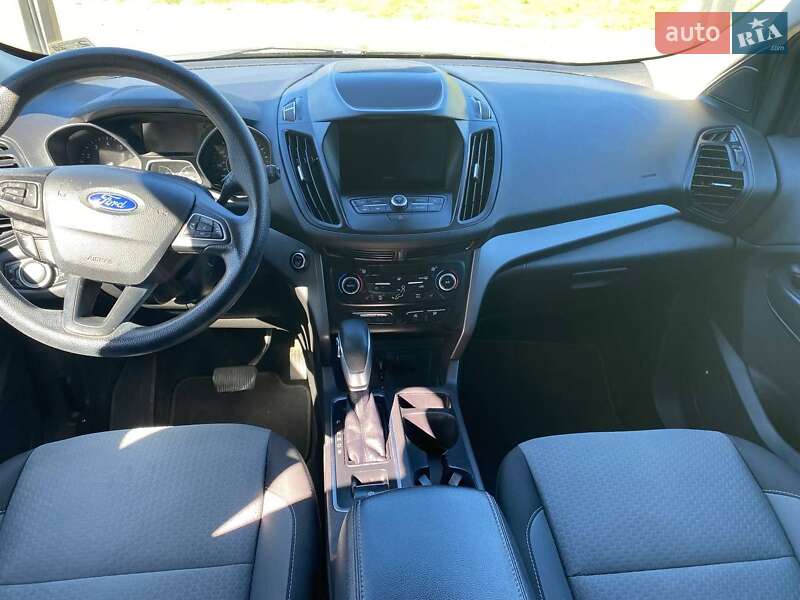 Внедорожник / Кроссовер Ford Escape 2019 в Луцке фото 13 Внедорожник / Кроссовер Ford Escape 2019 в Луцке