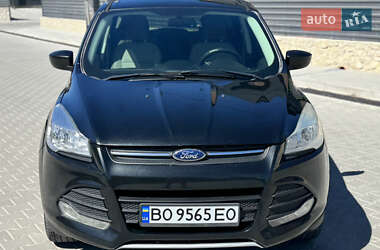 Внедорожник / Кроссовер Ford Escape 2013 в 