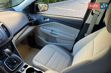 Внедорожник / Кроссовер Ford Escape 2013 в 