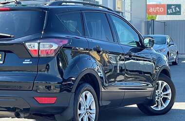 Внедорожник / Кроссовер Ford Escape 2017 в 
