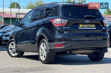 Внедорожник / Кроссовер Ford Escape 2017 в 