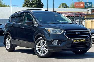 Внедорожник / Кроссовер Ford Escape 2017 в Киеве