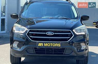 Внедорожник / Кроссовер Ford Escape 2017 в 
