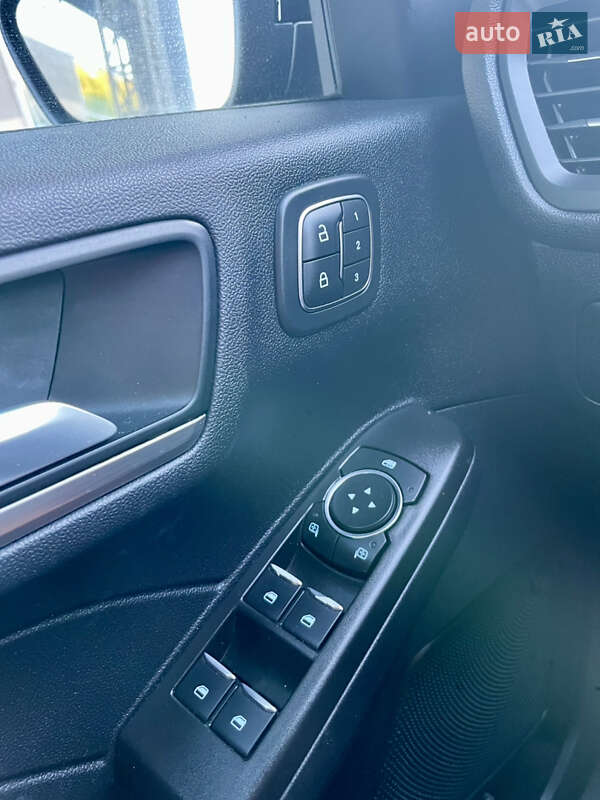 Внедорожник / Кроссовер Ford Escape 2021 в Тернополе