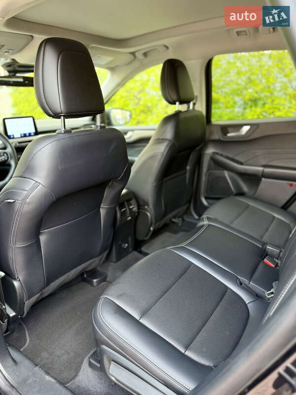 Внедорожник / Кроссовер Ford Escape 2021 в Киеве