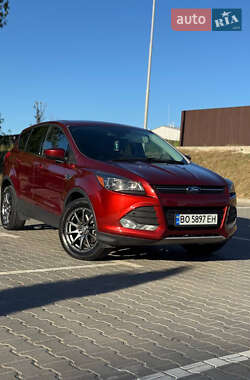 Позашляховик / Кросовер Ford Escape 2015 в Тернополі