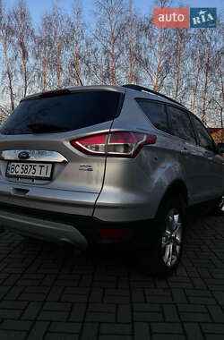 Внедорожник / Кроссовер Ford Escape 2013 в 
