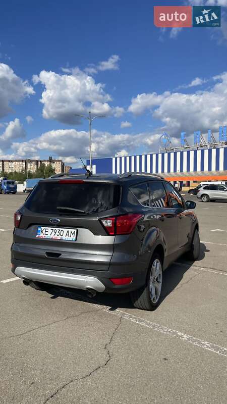 Внедорожник / Кроссовер Ford Escape 2019 в Днепре