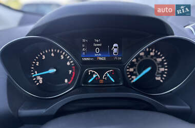 Внедорожник / Кроссовер Ford Escape 2017 в 
