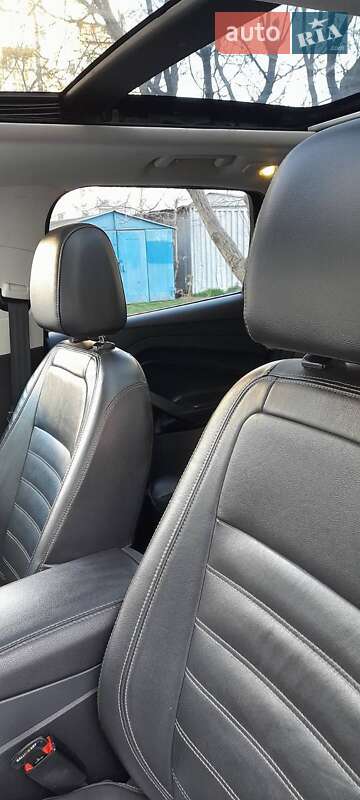 Внедорожник / Кроссовер Ford Escape 2016 в Черноморске