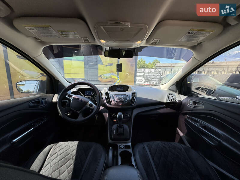 Внедорожник / Кроссовер Ford Escape 2014 в Стрые