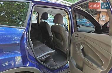 Внедорожник / Кроссовер Ford Escape 2014 в 