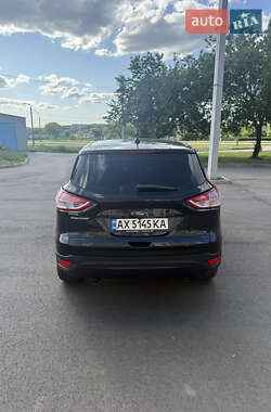 Внедорожник / Кроссовер Ford Escape 2015 в 