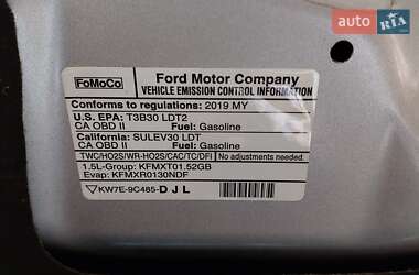 Внедорожник / Кроссовер Ford Escape 2019 в 