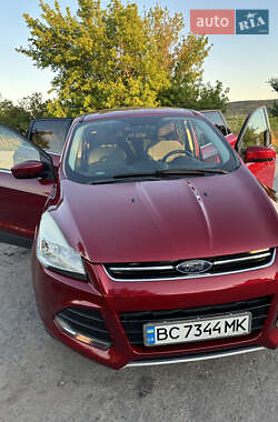 Внедорожник / Кроссовер Ford Escape 2015 в 